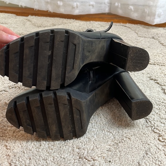 Milwaukee Performance Booties - Picture 6 of 6